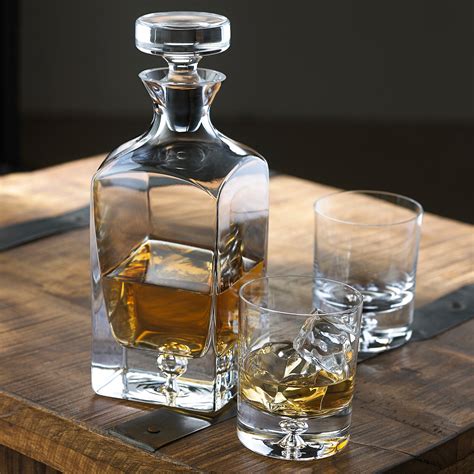 Lexington Whiskey Decanter and Glasses Set - Vino Grotto