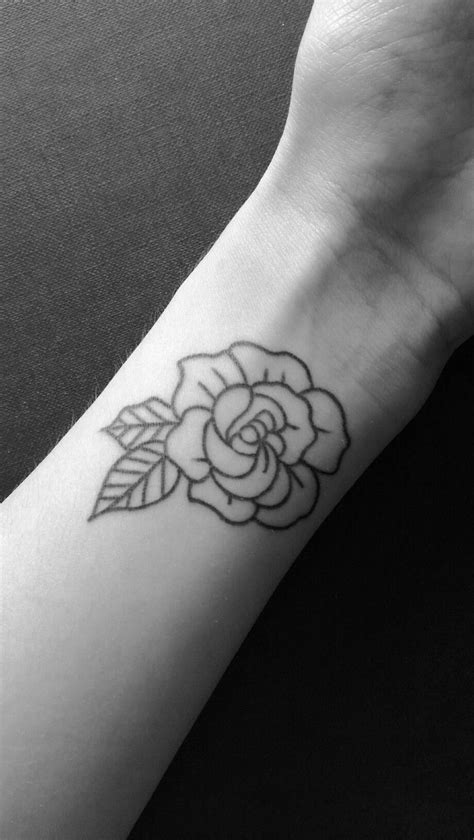 dainty gardenia tattoo - Google Search in 2020 | Gardenia tattoo, Neck tattoo, Flower tattoo ...