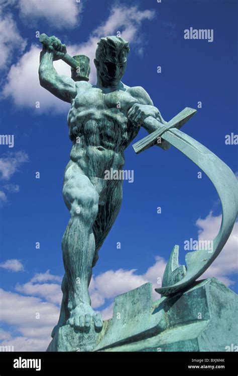 World Peace Statue, United Nations Gardens, NYC Stock Photo - Alamy