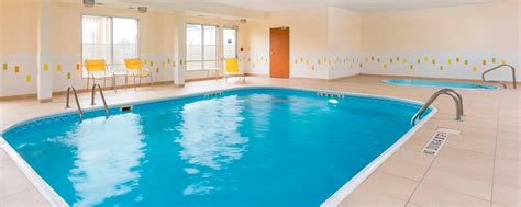 Lincoln Hotels with Indoor Pool | Fairfield Inn & Suites Lincoln