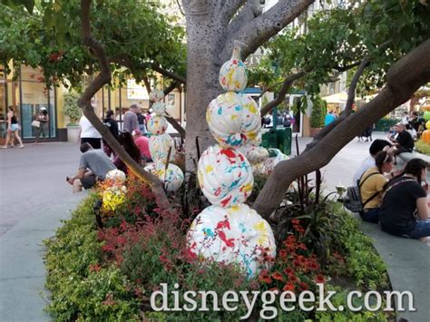 Pictures: Downtown Disney Halloween Decorations - The Geek's Blog @ disneygeek.com