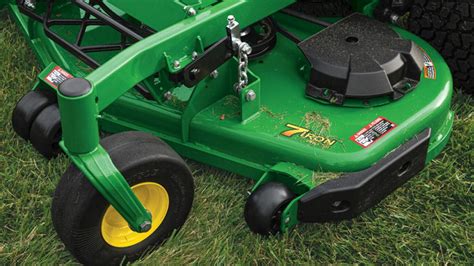 Commercial Mowers | QuikTrak™ Q820M Stand-On Mowers | John Deere US