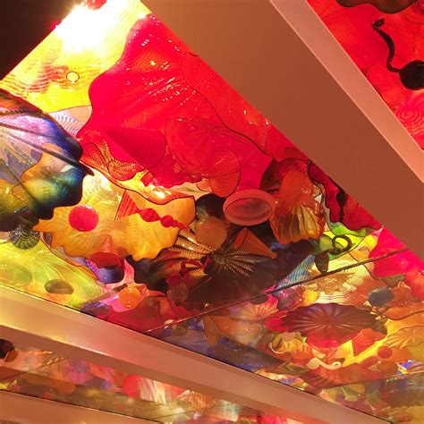 Why the Chihuly Glass Exhibit is a Must See - The Frugal Fashionista