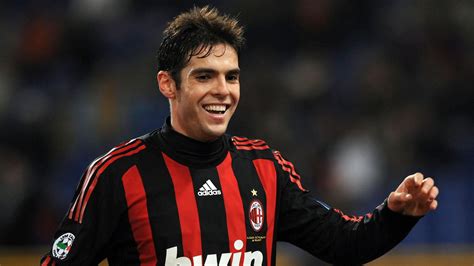 Kaka returns to AC Milan from Real Madrid - Serie A 2011-2012 - Football - Eurosport Australia