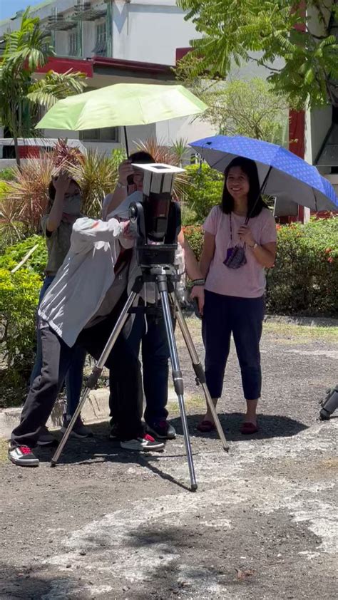 Ariel Rojas on Twitter: "Students flock to the PAGASA Astronomical Observatory in UP Diliman to ...