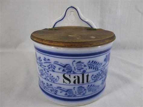 ANTIQUE BLUE & WHITE CERAMIC WALL MOUNT SALT BOX / CONTAINER WITH WOOD LID | #4548988468