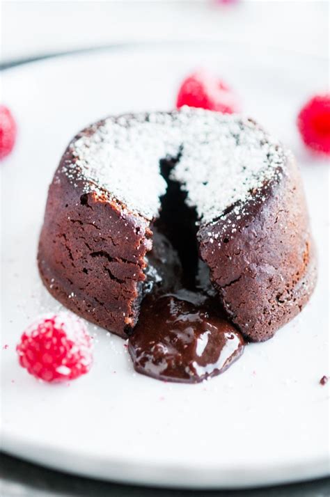 Molten Chocolate Cake (Chocolate Lava Cake!) - Aberdeen's Kitchen