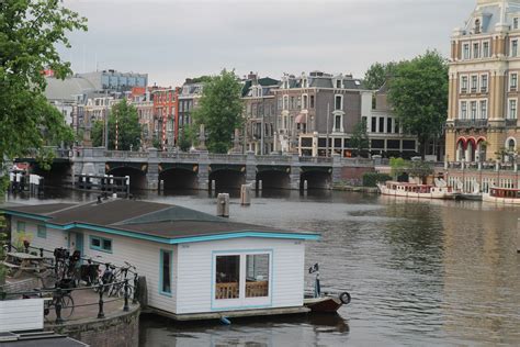 7 Spectacular Amsterdam Houseboats You Can Rent on Airbnb | Architectural Digest