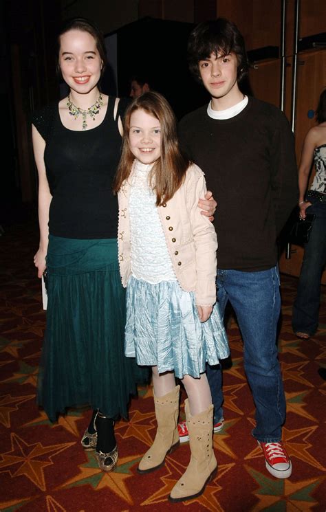 Anna, Skandar and Georgie - Anna Popplewell Photo (1500961) - Fanpop - Page 7