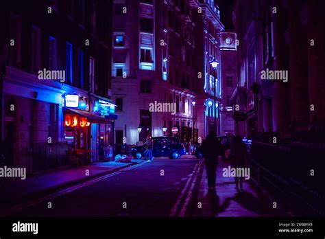 London street nightlife, London, UK Stock Photo - Alamy