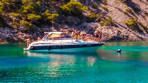 5 ISLANDS BLUE CAVE, GREEN CAVE, PAKLINSKI, HVAR & BRAČ PRIVATE YACHT TOUR FROM SPLIT - Croatian ...