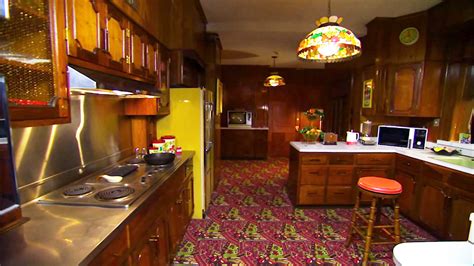 A look inside Elvis Presley’s kitchen in Graceland | Daniel Scott Kitchens