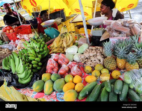 CARIBBEAN MARKET STALL,DOMINICA Stock Photo - Alamy