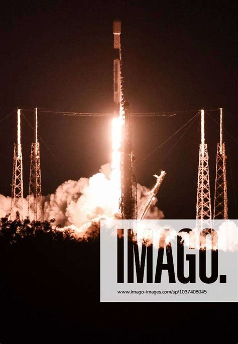 Syndication: Florida Today A SpaceX Falcon 9 rocket lifts off from Cape ...