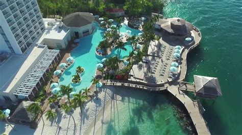 Warwick Paradise Island Bahamas - Overview of the resort and facilities ...