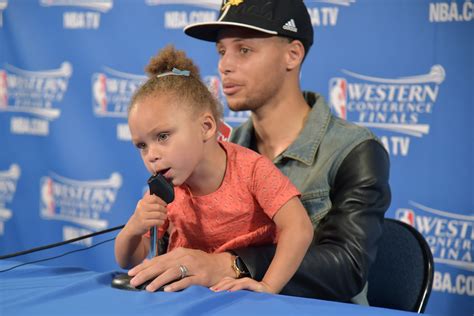 Stephen Curry family: Warriors star discusses daughter Riley - Sports ...