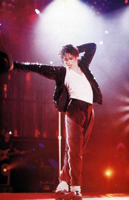 A Live Performance Of "Billie Jean" - Michael Jackson Photo (34425083 ...