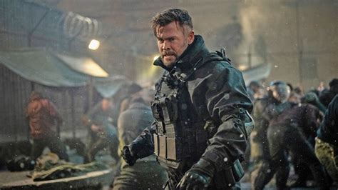 'Extraction 2' Boss on Chris Hemsworth's Jaw-Dropping Stunts in Netflix Sequel