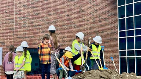 Reader photo: Fraser Valley Elementary hosts groundbreaking for new classrooms | SkyHiNews.com