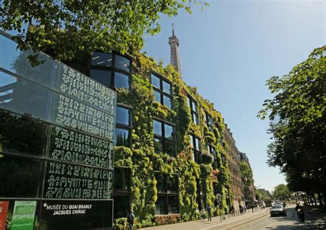 Musée du quai Branly: Museum Visit - US History Scene