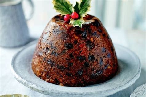 Mary Berry's top tips for the ultimate Christmas pudding - start it now ...