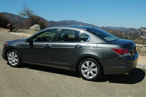 2008 Honda Accord - Information and photos - MOMENTcar