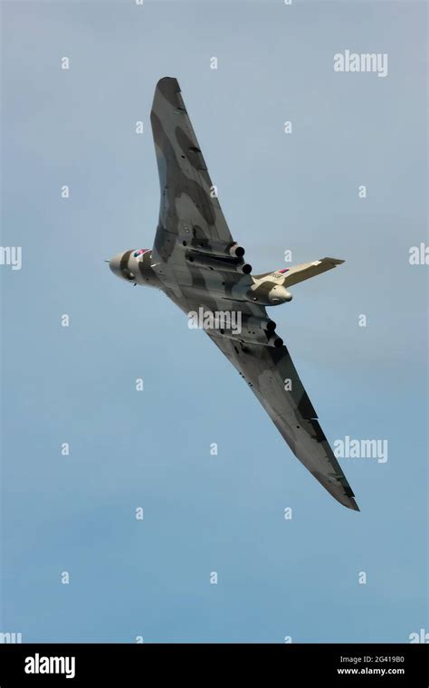 Vulcan cockpit hi-res stock photography and images - Alamy