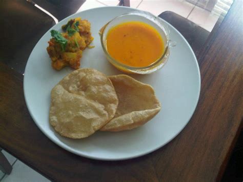 Stir-Fry: Aamras Puri