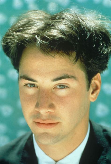 Keanu Reeves 1994 | Keanu reeves young, Keanu reeves movies, Keanu reeves