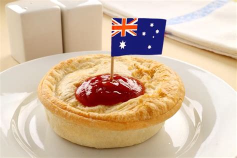 THE ICONIC MEAT PIE – AUSTRALIA’S NATIONAL DISH! | Australian food, Meat pie, Aussie food