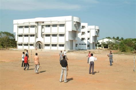 Sri Manakula Vinayagar Engineering College (SMVEC) Puducherry ...