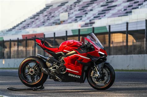 2020 Ducati Superleggera V4 Wallpaper,HD Bikes Wallpapers,4k Wallpapers ...