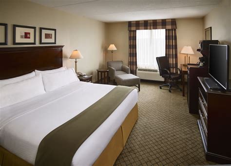 Holiday Inn Express & Suites Huntsville Huntsville, Ontario, CA ...