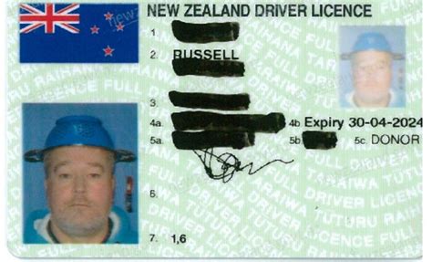 20 Of The Most Hilarious ID Pics Ever Taken, As Shared Online | DeMilked