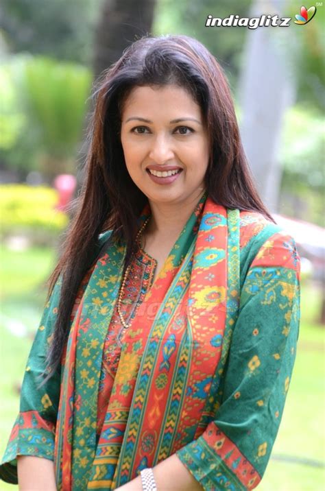 Gautami Photos - Tamil Actress photos, images, gallery, stills and clips - IndiaGlitz.com