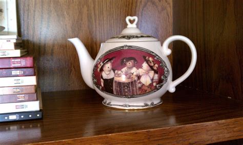 The teapot from my Teddy Bear Tea teaset. | Tea pots, Tea set, Tea