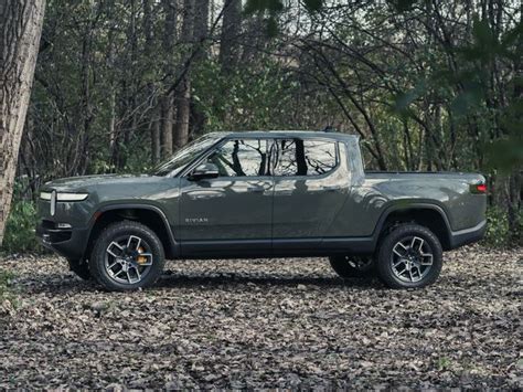 2022 Rivian R1T Review, Pricing, and Specs