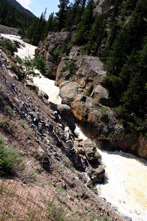 Poudre Falls - World of Waterfalls