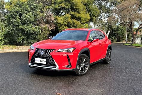 lexus ux 250h f sport review - Alyson Brannon