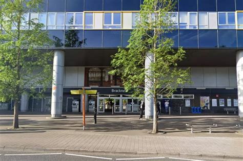 Man in 20s found with 'stab injuries' after assault collapses at Bracknell train station ...