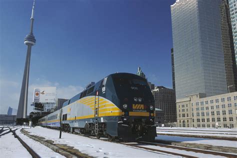 Railroad Explore - Toronto & Quebec VIA Rail Tour - Cal Travel and Tours