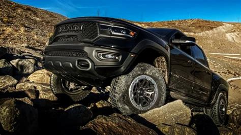 2021 Ram 1500 TRX Off-roading Video Rock Crawling & Suspension test ...