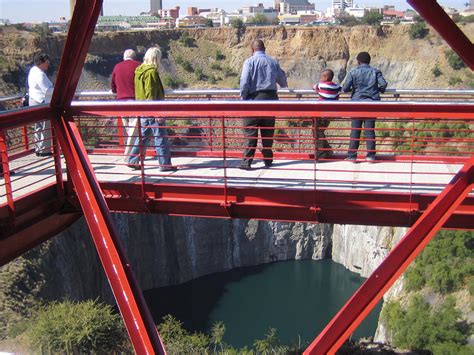 Kimberley Mine Museum The Big Hole :: Museum Finder, Guide ...