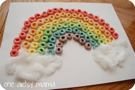 Cereal Rainbow | Fun Family Crafts