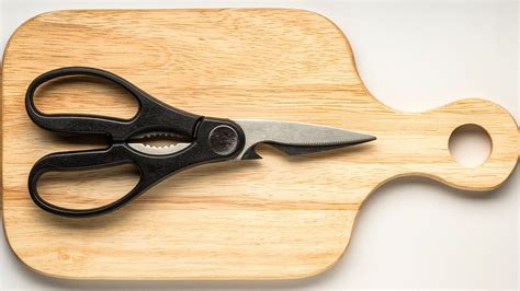 How To Get The Most Out Of Your Kitchen Shears