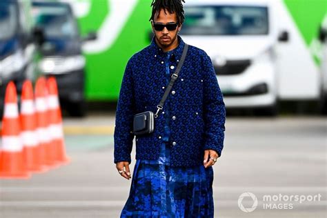 Hamilton hopes "daring" F1 fashion choices helps open minds