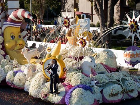 25 Incredible Rose Parade Floats | HGTV