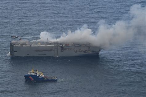 Fremantle Highway Fire Continues to Burn Off Dutch Coast