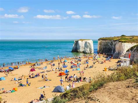 A Day Trip to Botany Bay, One of the Most Beautiful Beaches in England - The World in My Pocket