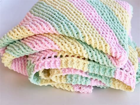 Corner To Corner Baby Blanket Pattern | Handy Little Me